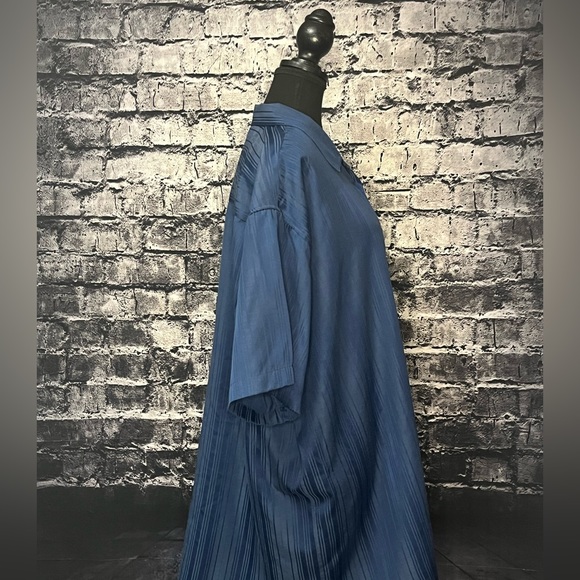 Avia Shirt - Picture 4 of 5